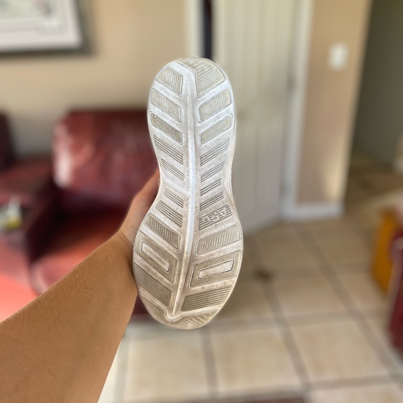 Lululemon APL Techloom Phantom Sneakers - Picture 4 of 6